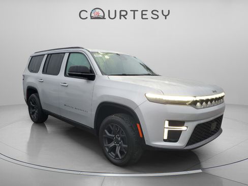 New 2026 Jeep Grand Wagoneer Limited image 5