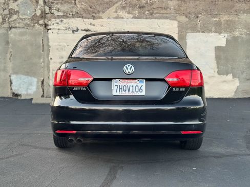 Used 2012 Volkswagen Jetta SE FWD image 5