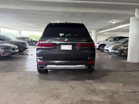 Used 2021 BMW X7 xDrive40i w/ Premium Package AWD/4WD image 9