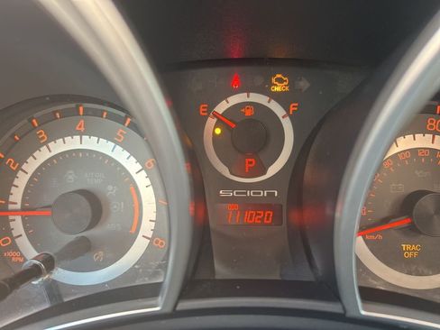 Used 2016 Scion tC image 8