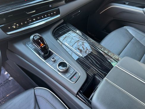 Used 2023 Cadillac Escalade ESV Sport w/ Touring Package image 36