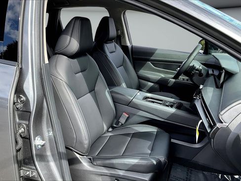 New 2025 Nissan Murano SV image 10