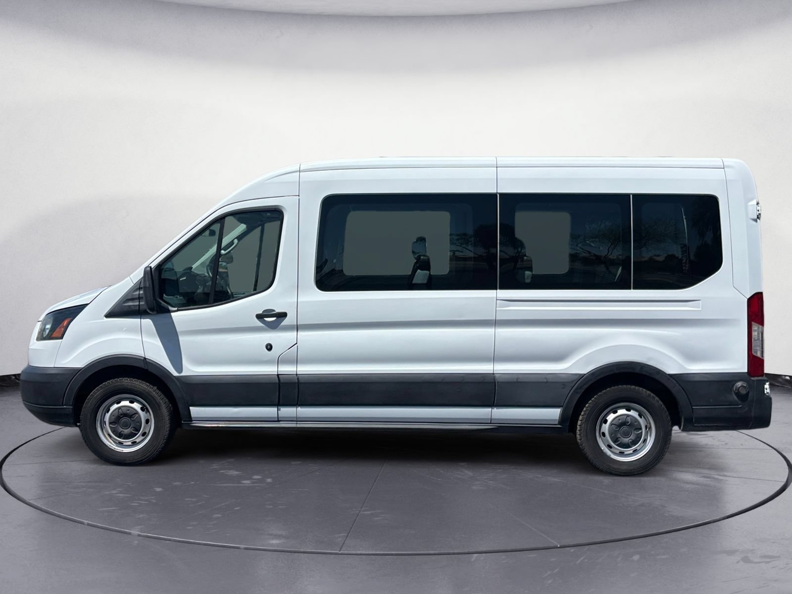 Used 2019 Ford Transit 350 XL RWD image 3