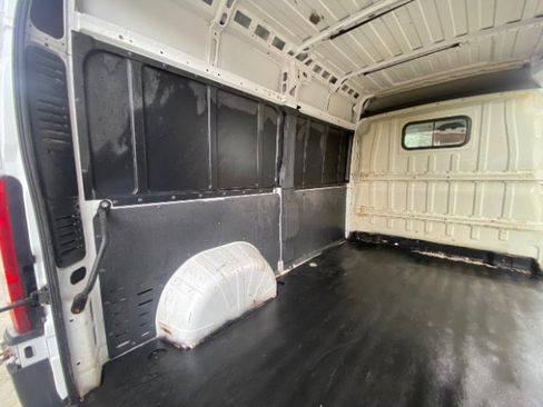 Used 2017 RAM ProMaster 2500 image 13
