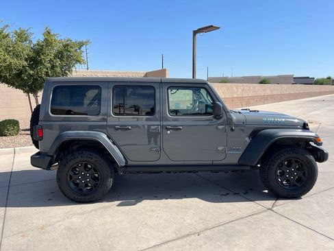 Used 2023 Jeep Wrangler Unlimited w/ 8.4" Radio Group AWD/4WD image 9
