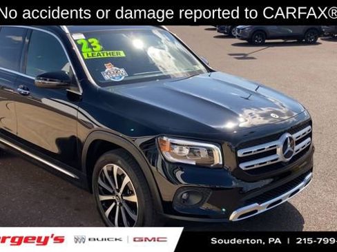 Used 2023 Mercedes-Benz GLB 250 4MATIC image 2