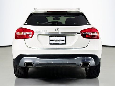 Used 2018 Mercedes-Benz GLA 250 image 4