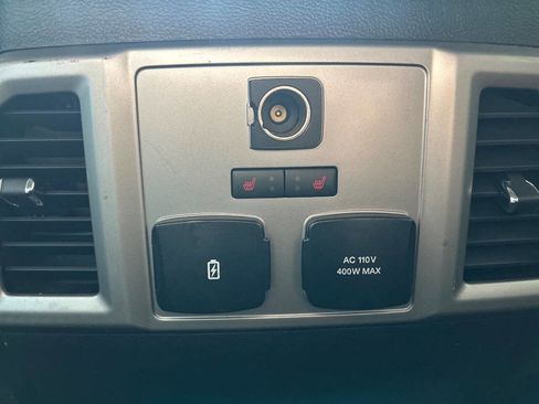 Used 2019 Ford F250 Lariat w/ Lariat Value Package image 32