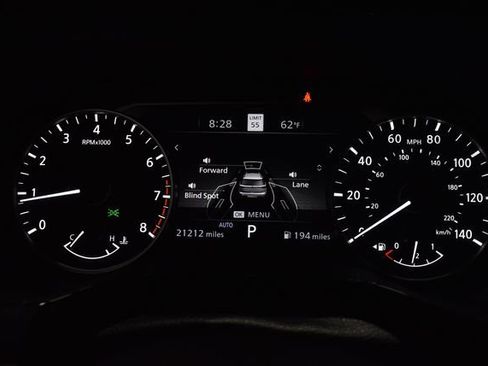 Used 2025 Nissan Pathfinder SL image 27