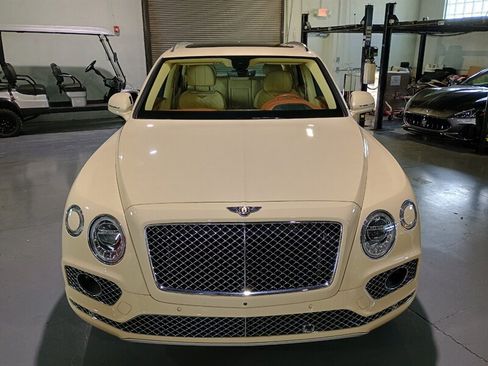 Used 2019 Bentley Bentayga AWD/4WD image 10