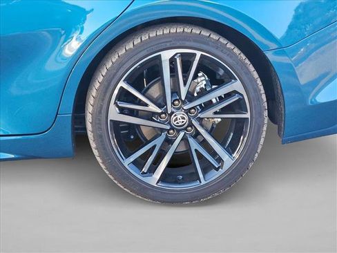 Used 2025 Toyota Camry XSE image 5