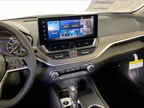New 2026 Nissan Altima 2.5 SR AWD/4WD image 10