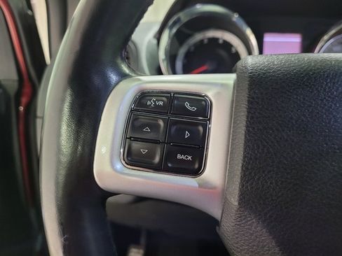 Used 2019 Dodge Grand Caravan GT image 30