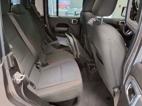 Used 2023 Jeep Gladiator Rubicon w/ LED Lighting Group image 13