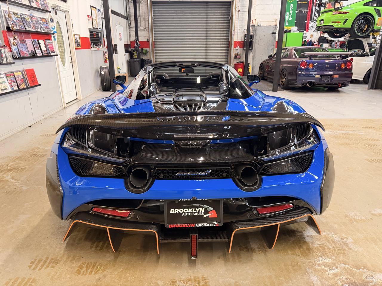 Used 2022 McLaren 720S Performance RWD image 6