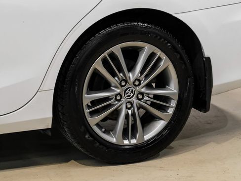 Used 2015 Toyota Camry SE FWD image 51