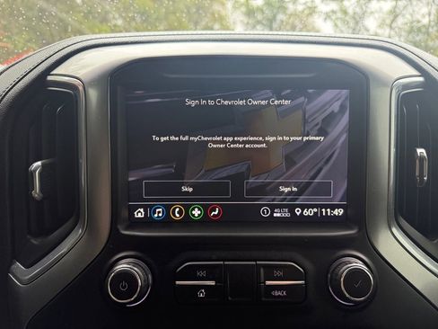 Used 2020 Chevrolet Silverado 1500 LT w/ All-Star Edition image 31