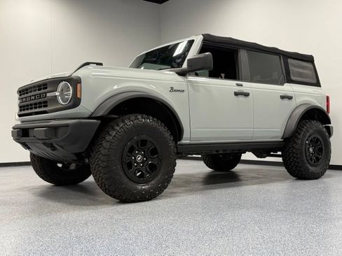 Used 2022 Ford Bronco 4-Door AWD/4WD image 5