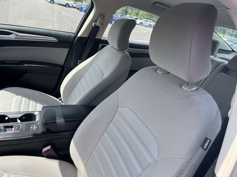 Used 2018 Ford Fusion S FWD image 11