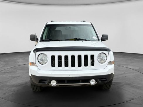 Used 2014 Jeep Patriot Limited FWD image 2