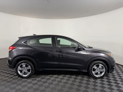 Used 2018 Honda HR-V LX image 4