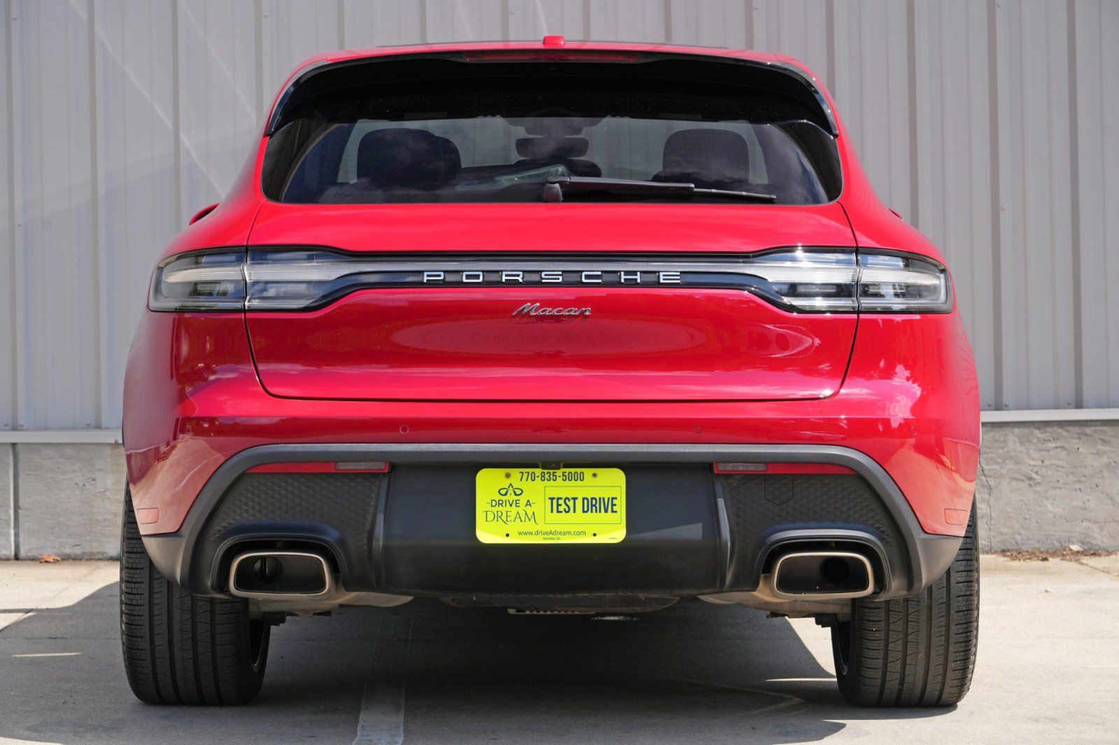 Used 2024 Porsche Macan AWD/4WD image 11