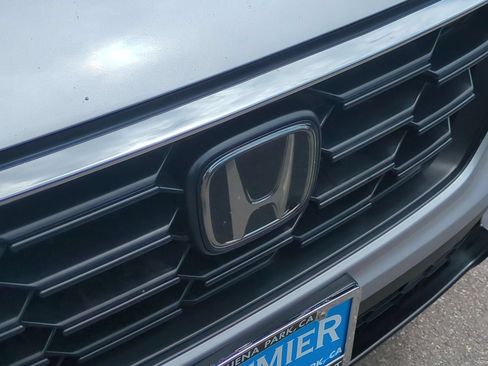 Used 2025 Honda CR-V LX image 29