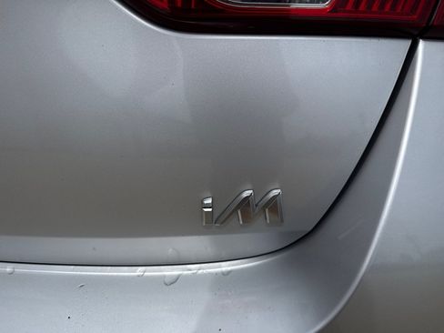 Used 2018 Toyota Corolla iM w/ All-Weather Mat Package FWD image 19