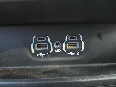 Used 2024 RAM 3500 Laramie w/ Towing Technology Group image 19