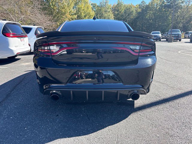 Used 2016 Dodge Charger R/T Scat Pack w/ Technology Group RWD image 10