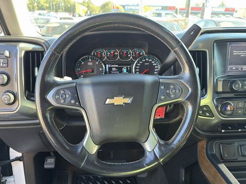 Used 2018 Chevrolet Silverado 1500 LTZ w/ Sport Package AWD/4WD image 13