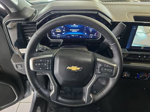 Used 2024 Chevrolet Silverado 1500 LT AWD/4WD image 30