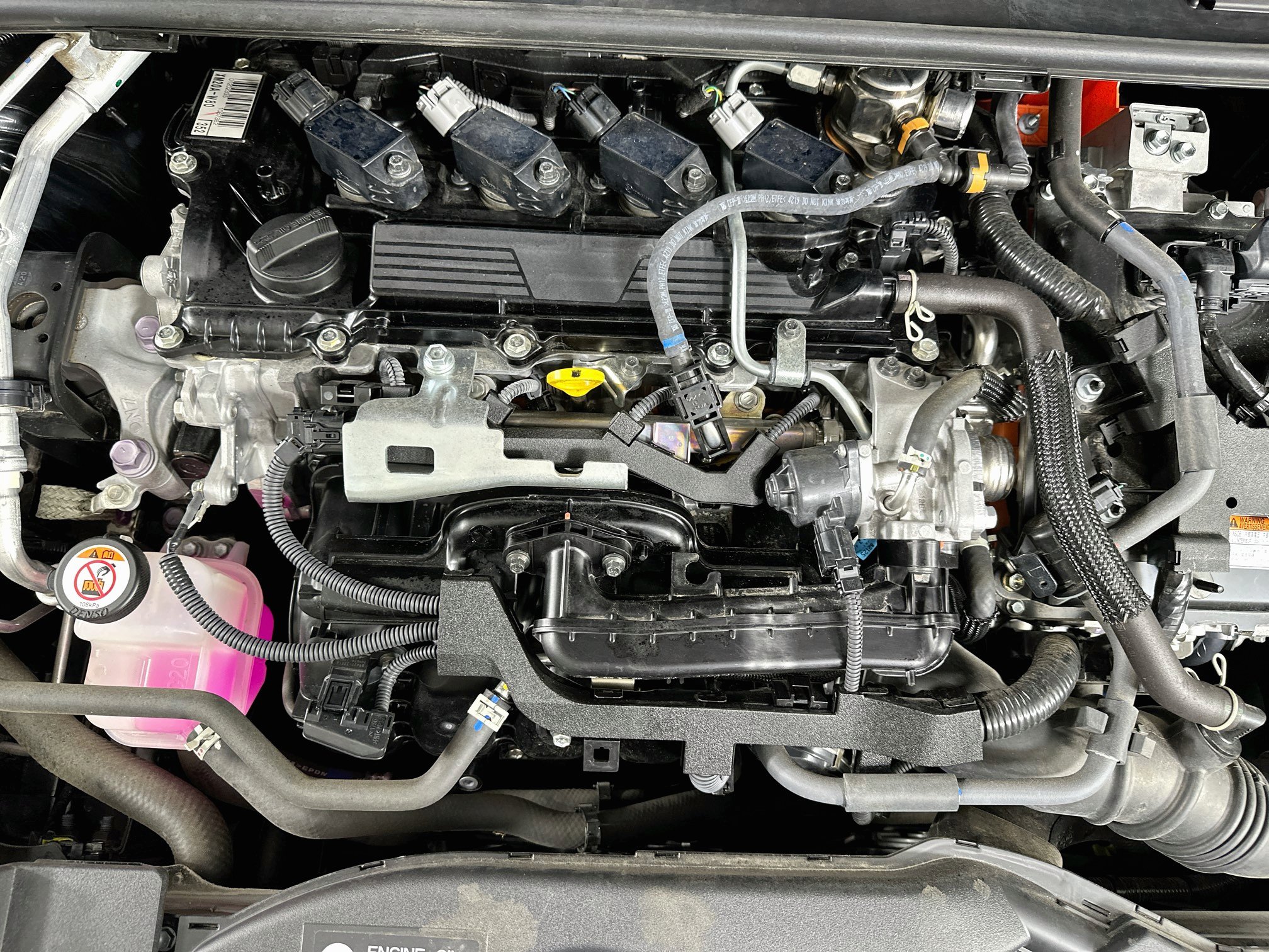 Used 2025 Toyota Prius LE FWD image 31