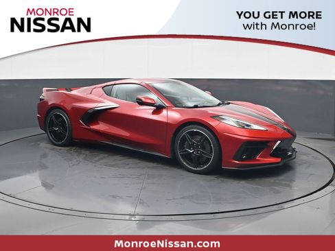 Used 2021 Chevrolet Corvette Stingray Premium Cpe w/ Z51 Performance Package image 1