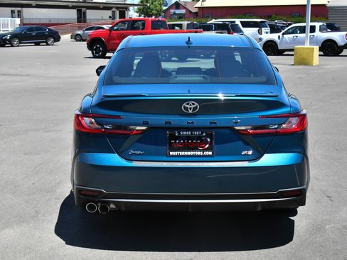 Used 2025 Toyota Camry SE FWD image 7