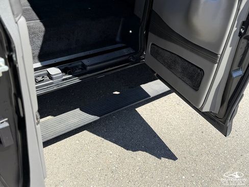 Used 2017 GMC Savana 2500 RWD image 20