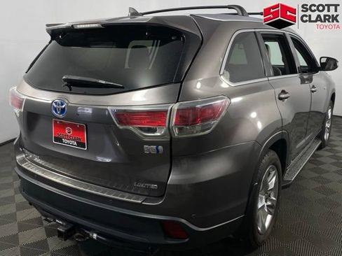 Used 2016 Toyota Highlander Limited Platinum AWD/4WD image 8
