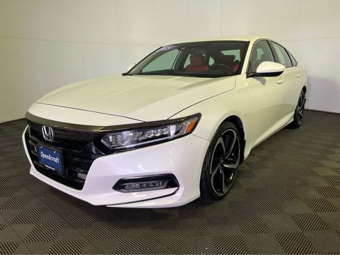 Used 2019 Honda Accord Sport image 3