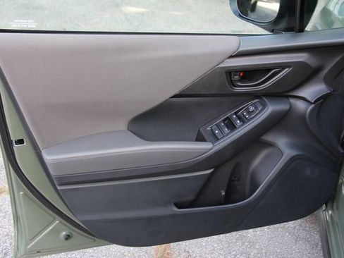 Used 2026 Subaru Crosstrek 2.5i Premium AWD/4WD image 16