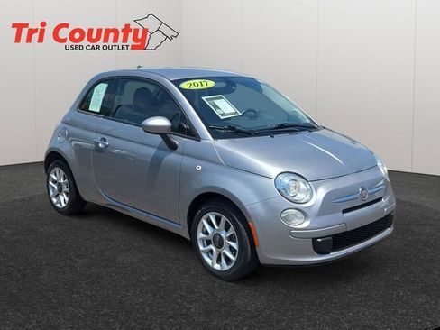 Used 2017 FIAT 500 Pop FWD image 1