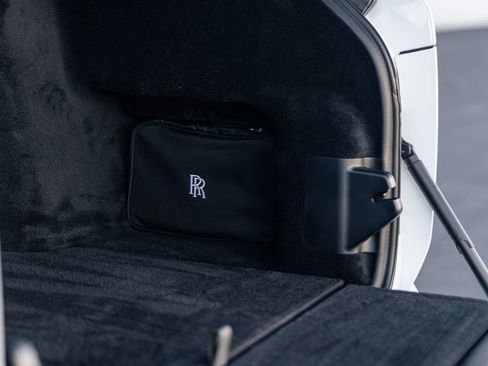 Used 2022 Rolls-Royce Cullinan image 21