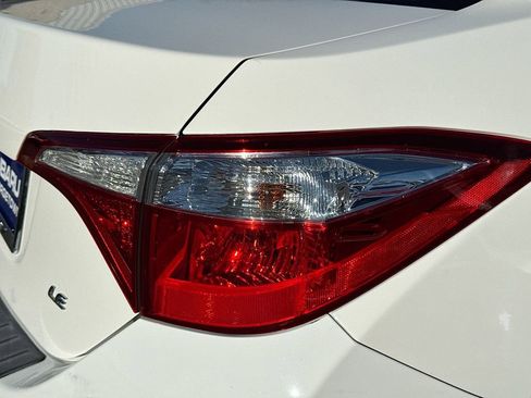 Used 2016 Toyota Corolla LE image 31