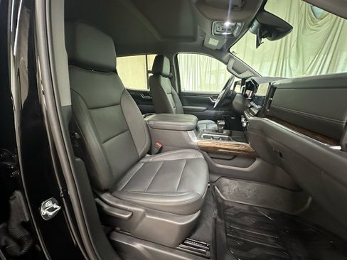 Certified 2023 GMC Sierra 1500 Elevation w/ Elevation Premium Package AWD/4WD image 16
