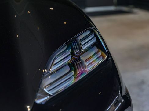 New 2025 Porsche Macan 4 Electric image 11