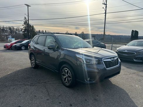 Used 2021 Subaru Forester Premium w/ Popular Package #1 image 2