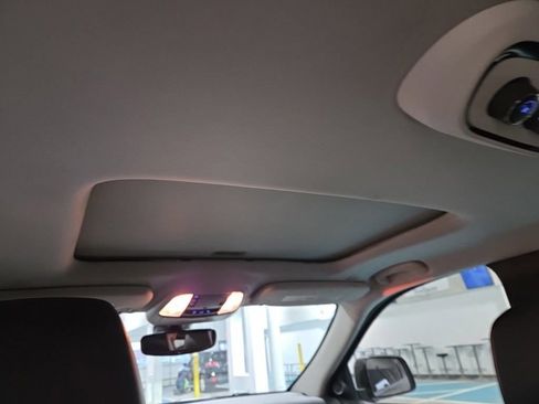 Used 2021 Dodge Durango SXT image 7