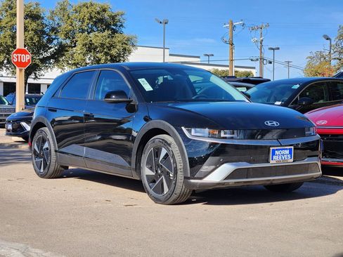 New 2026 Hyundai Ioniq 5 SEL image 2