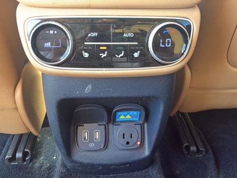 Used 2023 Genesis GV80 2.5T w/ Prestige Package AWD/4WD image 30