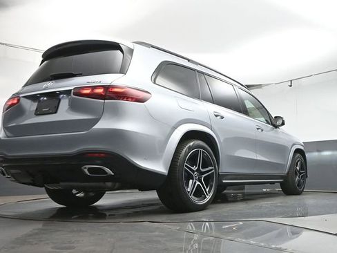 Used 2026 Mercedes-Benz GLS 450 4MATIC image 40