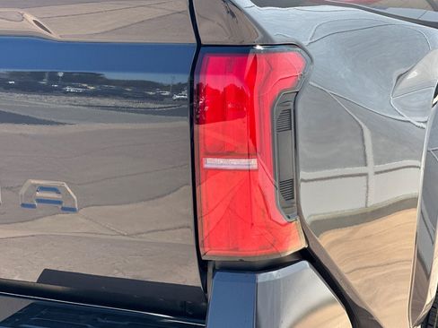 New 2026 Toyota Tacoma SR5 AWD/4WD image 30